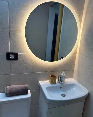 Apartamento Edificio Altavista 57 *