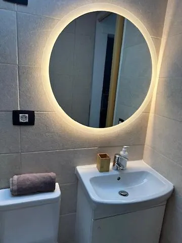 Apartamento Edificio Altavista 57 *